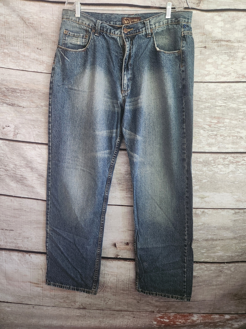 Vibe Men's Faded Blue Straight Jeans
